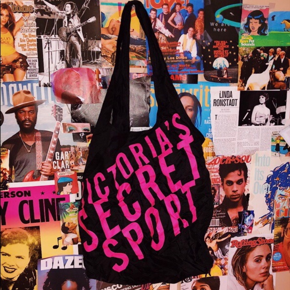 Victoria’s Secret sport tote